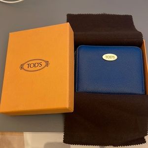 Tod’s blue small leather wallet
